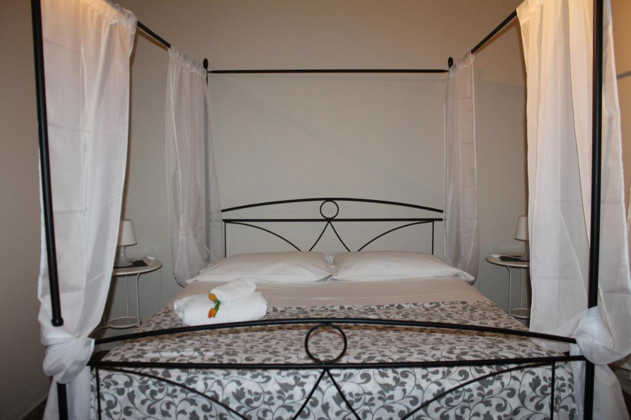 I 2 Puttini Bed & Breakfast Catania Bagian luar foto