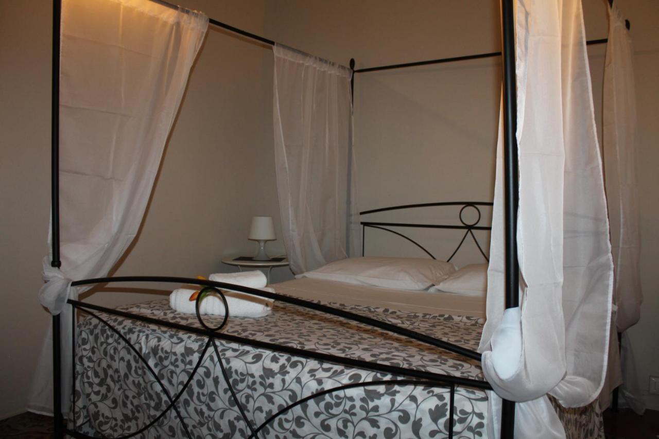 I 2 Puttini Bed & Breakfast Catania Bagian luar foto
