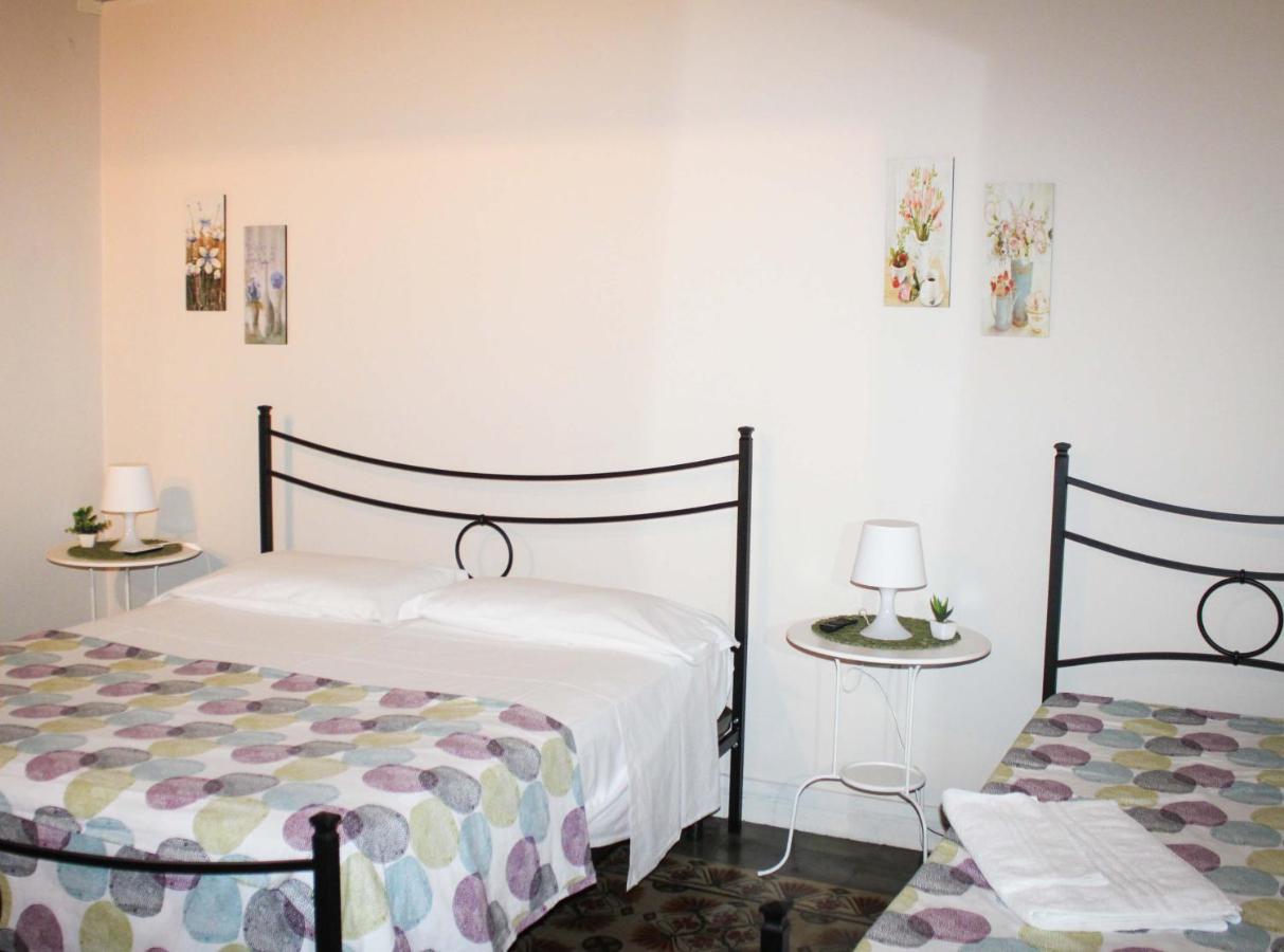 I 2 Puttini Bed & Breakfast Catania Bagian luar foto